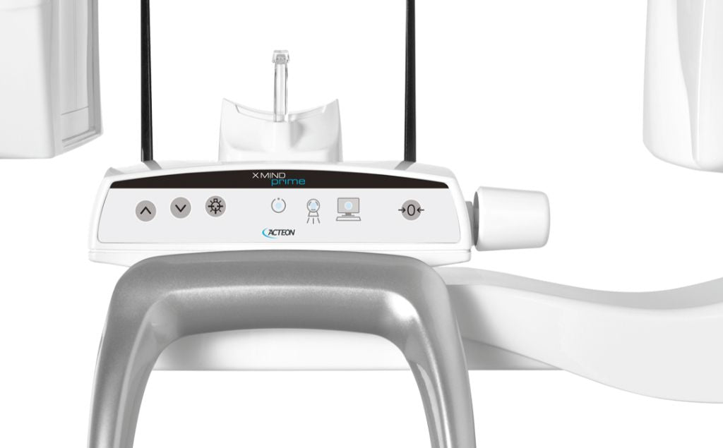 The simple control panel used on the Acteon X Mind Prime CBCT digital dental x-ray